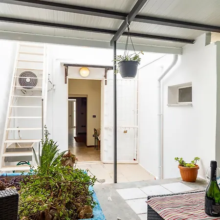 Guesthost - Meraki House In Apartman Squinzano